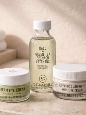 Superfood Cleanser - Green (Kale + Green Tea)  youth for people